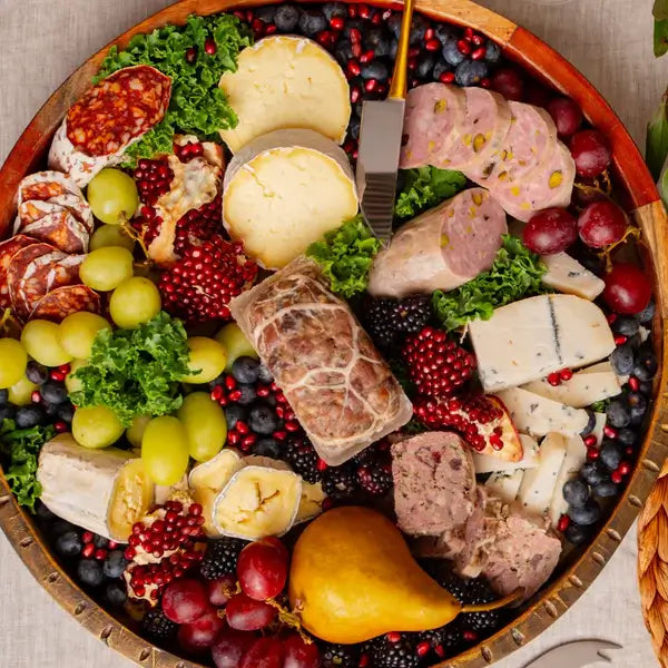 Charcuterie Deluxe Gift Box